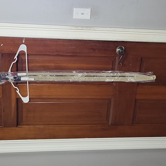 Steve Madden 2 for 1 Black/Dark Wine Croc Belt Set NWT Size M - Picture 4 of 5